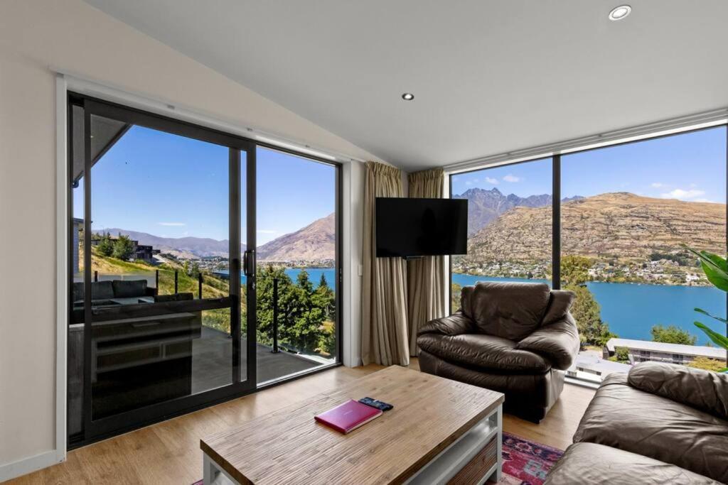 4 Bedroom Stunning Modern Family Home Queenstown Exterior photo